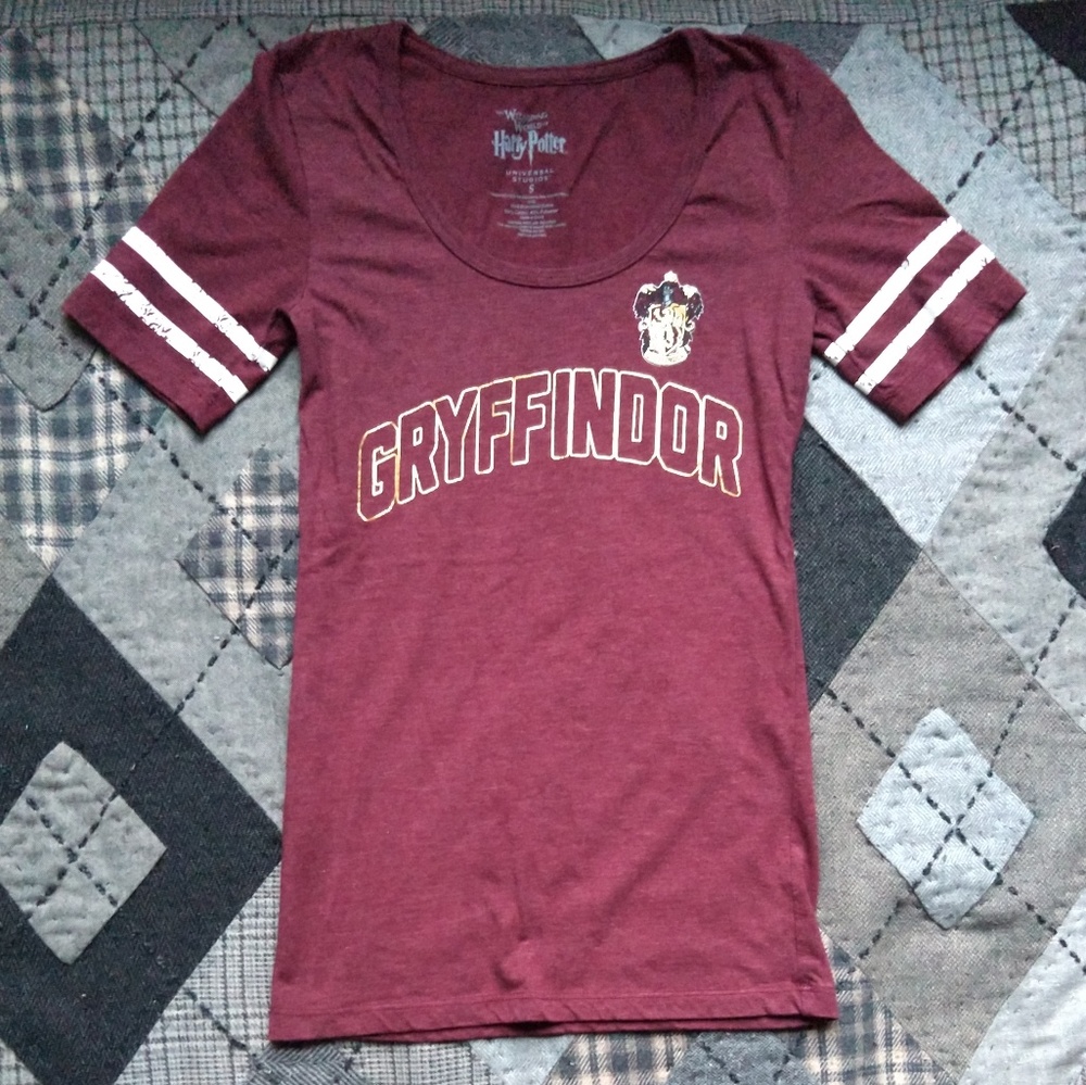 Harry Potter Gryffindor Quidditch Golden 07 Tee